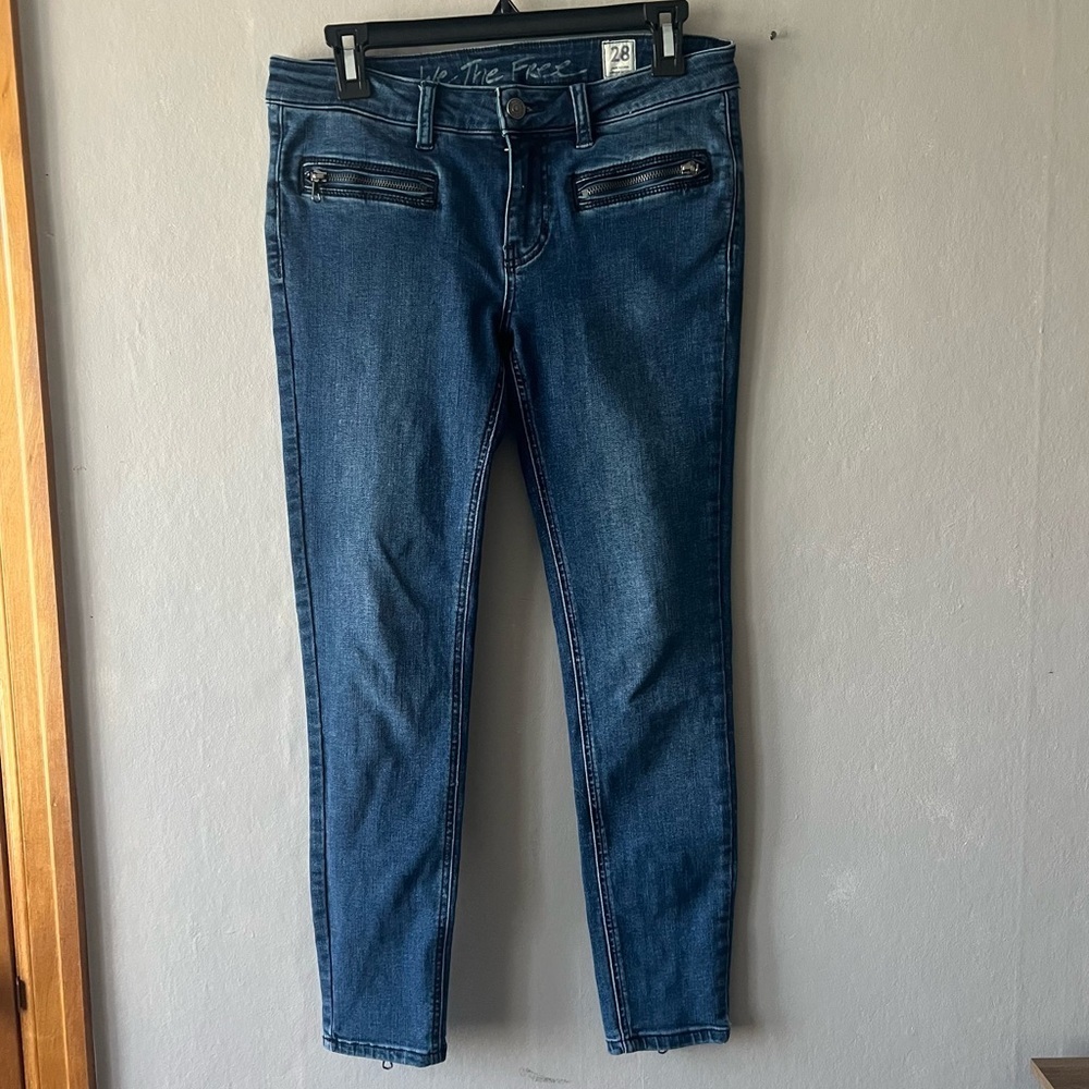 Free People We The Free Jet Low Rise Skinny Blue Jeans Size 28